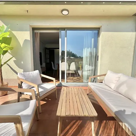 Baruhaus Piscina Terraza Y Parking Rianxo